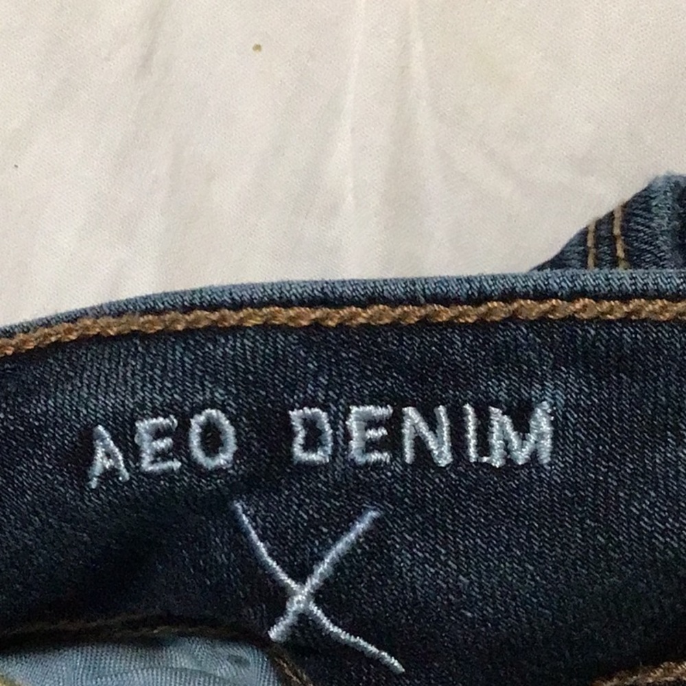 American Eagle Outfitters - Picture 6 of 7